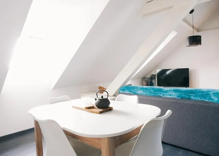 Hyper Center ,private Parking